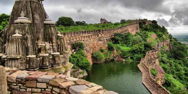 Chittorgarh Car Rental